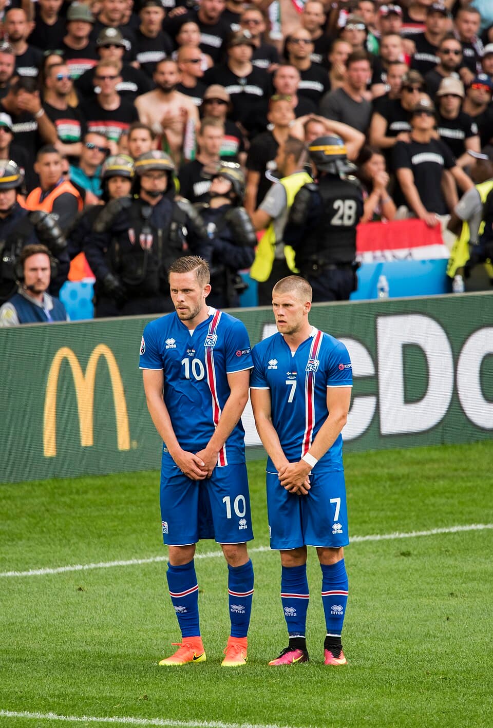 Gylfi Sigurðsson Iceland national football team Euro 2016 v Hungary