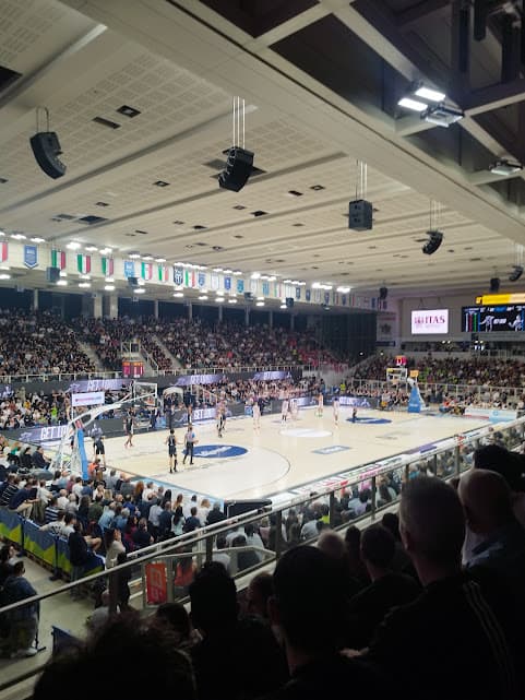 Palazzetto durante una partita dell' it:Aquila Basket Trento